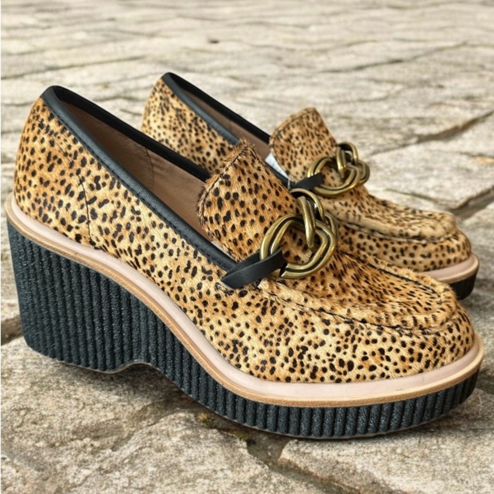 Dolce Vita Brown and Black Flats with Textured Platform